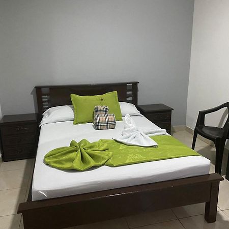 Hotel El Deportista Medellín Exteriör bild