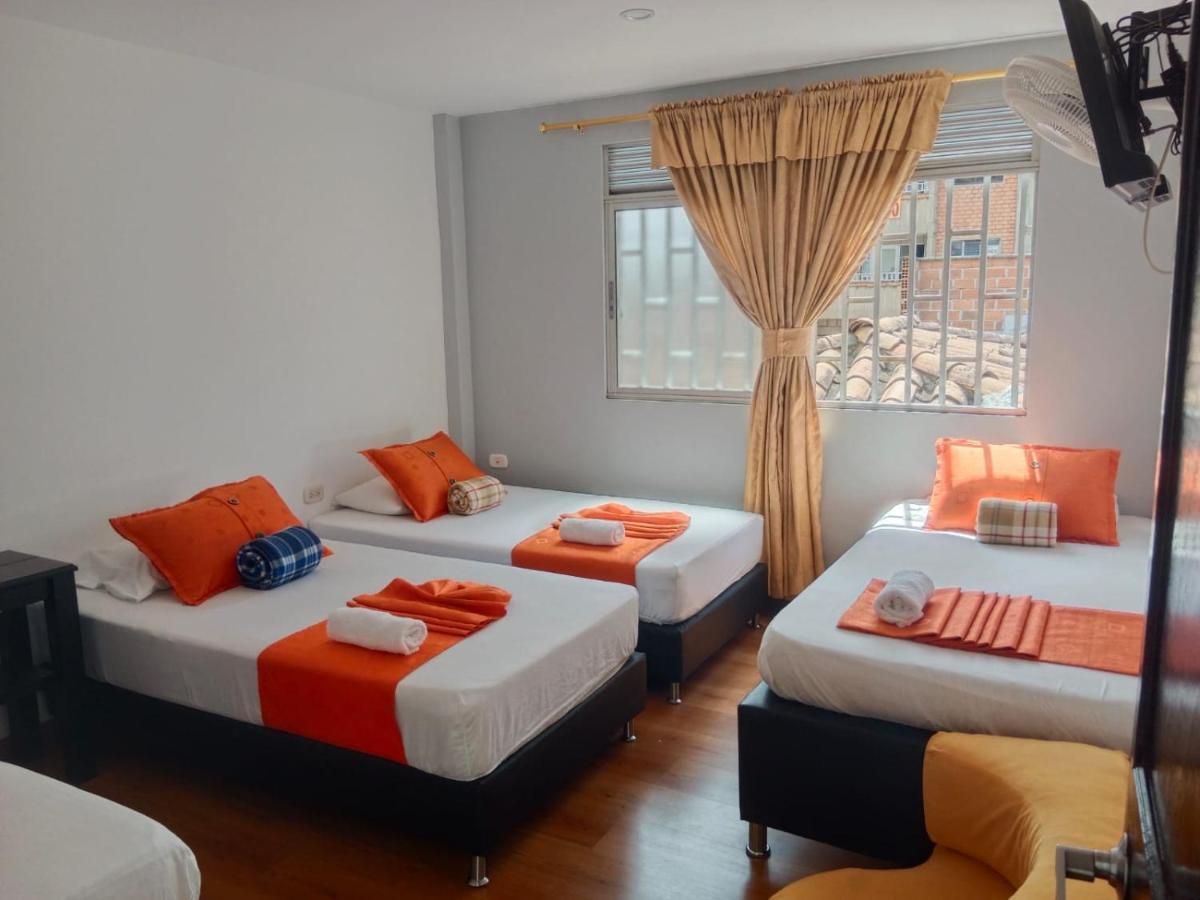Hotel El Deportista Medellín Exteriör bild