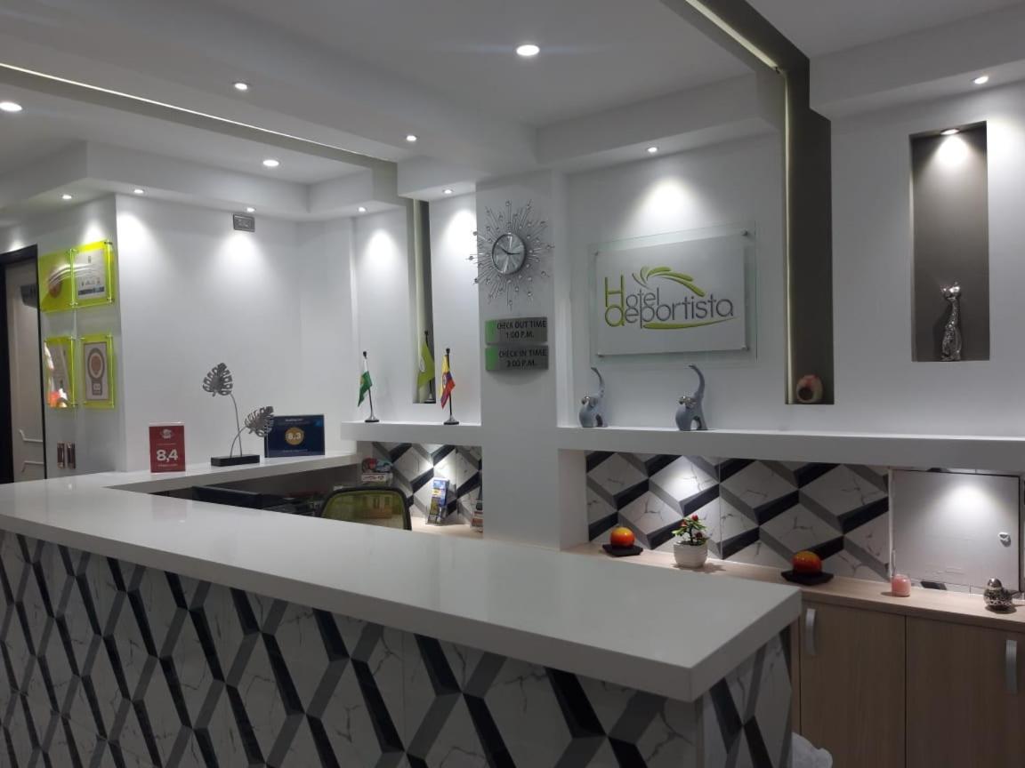 Hotel El Deportista Medellín Exteriör bild