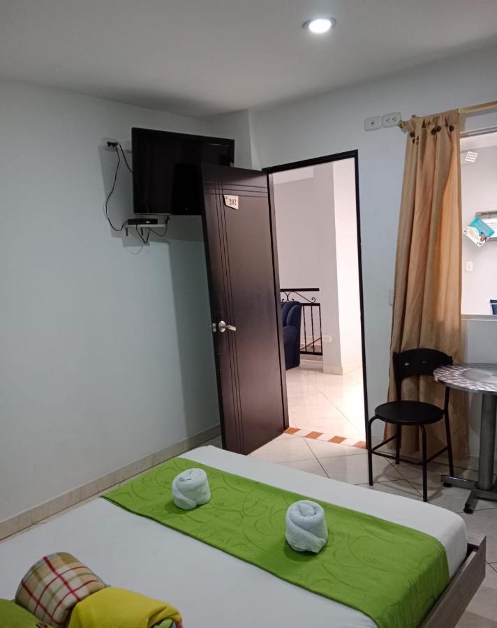 Hotel El Deportista Medellín Exteriör bild