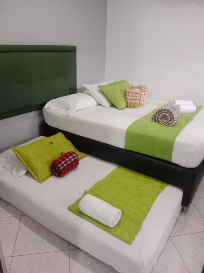 Hotel El Deportista Medellín Exteriör bild