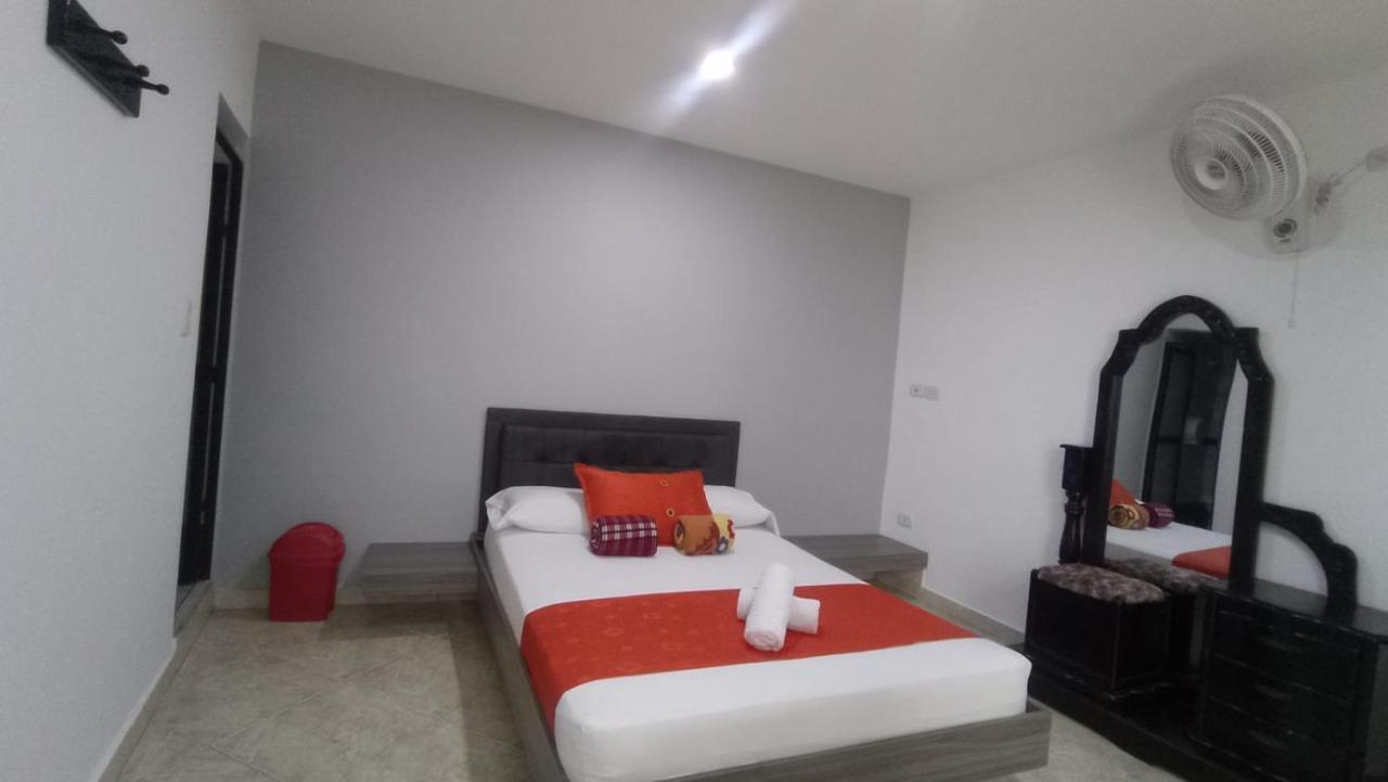 Hotel El Deportista Medellín Exteriör bild