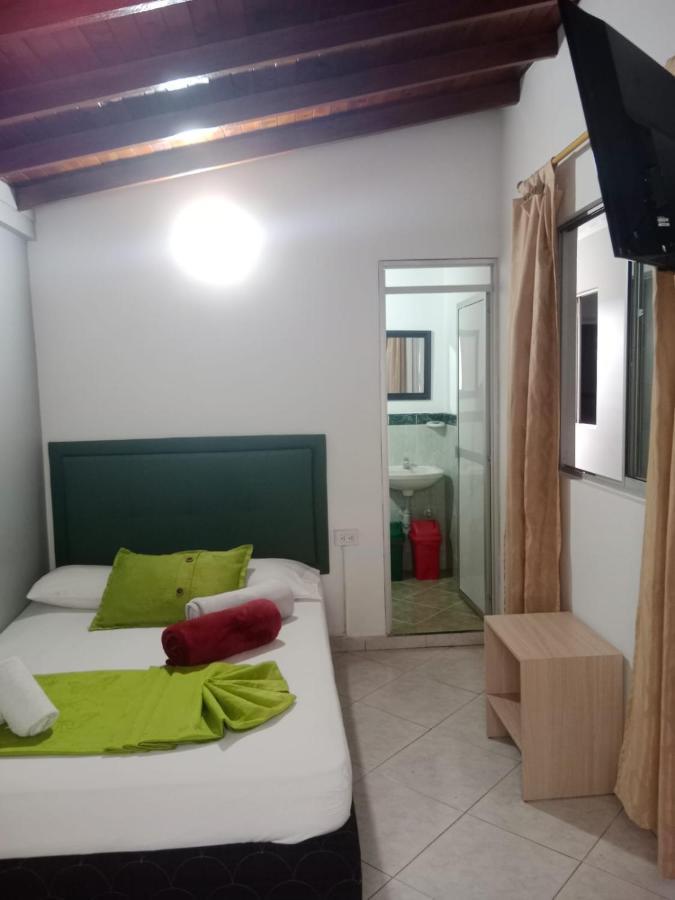 Hotel El Deportista Medellín Exteriör bild