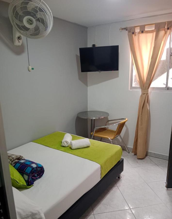 Hotel El Deportista Medellín Exteriör bild