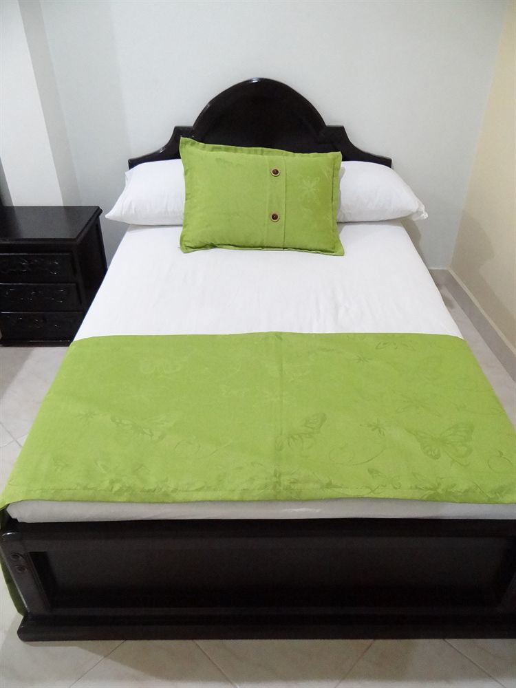 Hotel El Deportista Medellín Exteriör bild